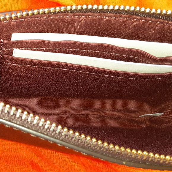 Coach purse - Picture 4 of 4